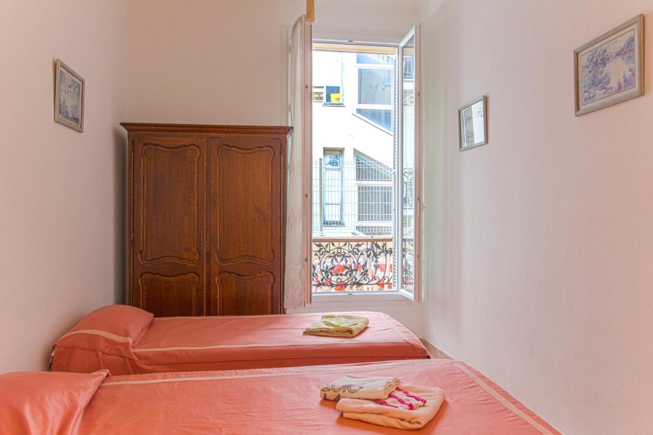 Apartment Large 2br Sunny 20 Meter Terrace Parking Shops *