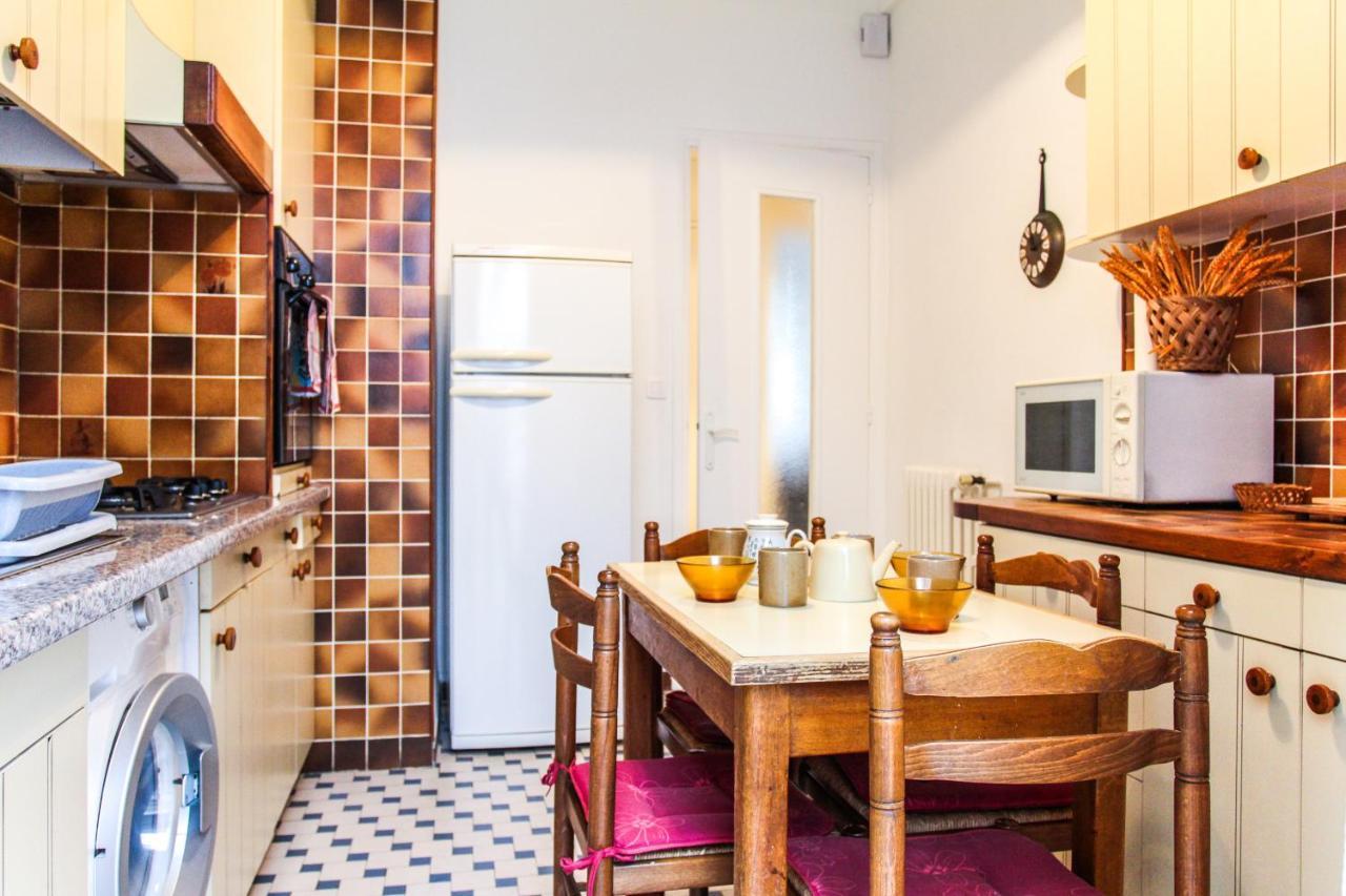 Large 2br Sunny 20 Meter Terrace Parking Shops