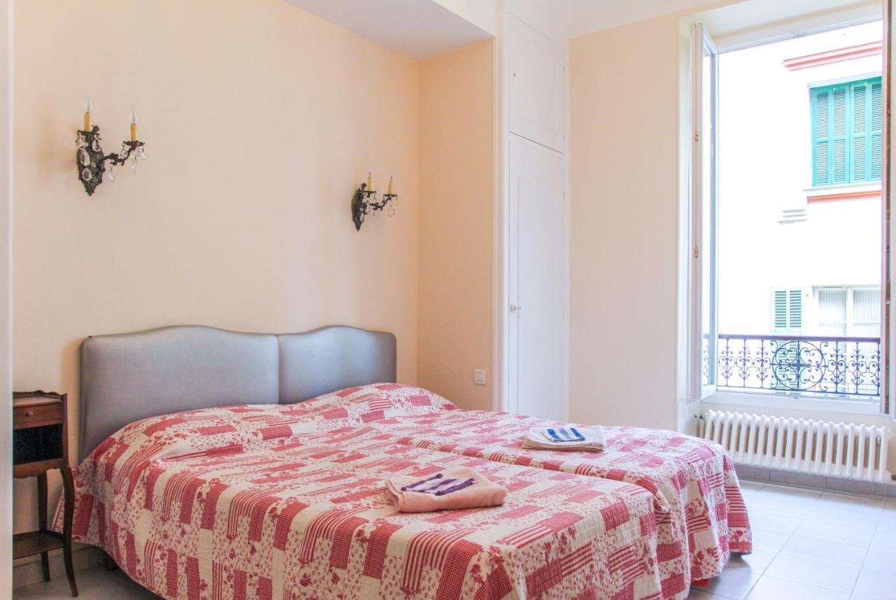 Large 2br Sunny 20 Meter Terrace Parking Shops Apartment *