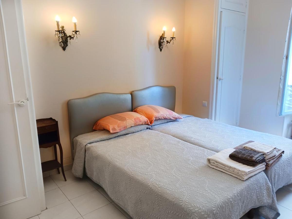Large 2br Sunny 20 Meter Terrace Parking Shops Apartamento
